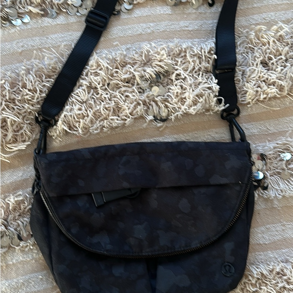 lululemon athletica Camouflage Crossbody Bag